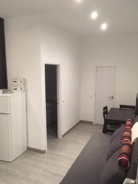 Hostal Goyal Pizarro Madrid Kültér fotó