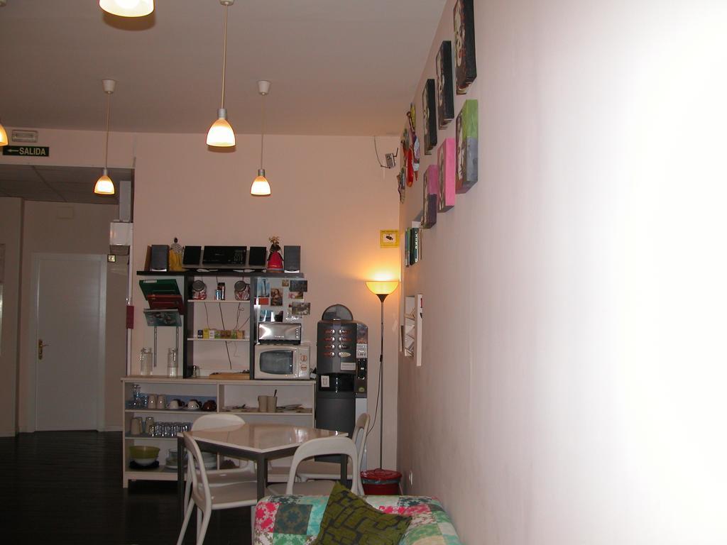 Hostal Goyal Pizarro Madrid Kültér fotó